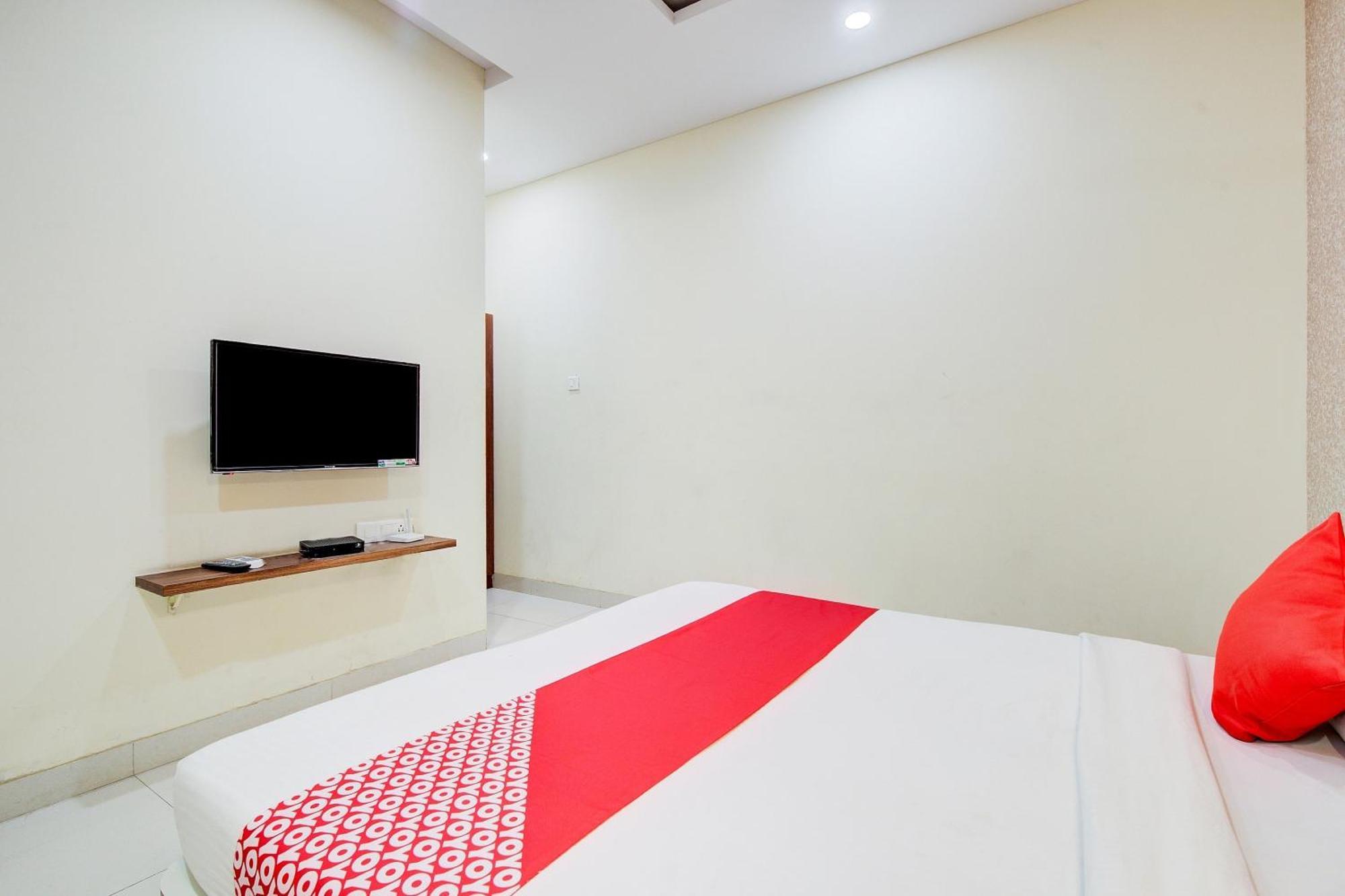 Hotel Collection O Sunshine Near Inox à Pune Extérieur photo