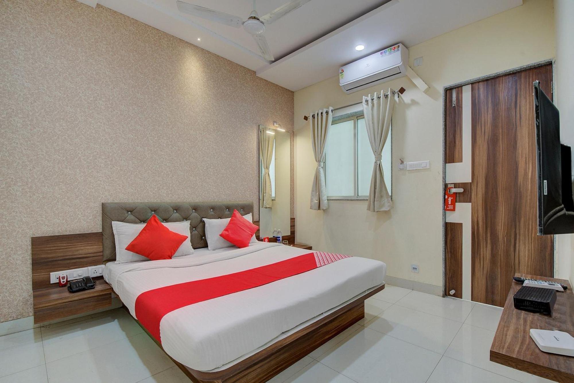 Hotel Collection O Sunshine Near Inox à Pune Extérieur photo