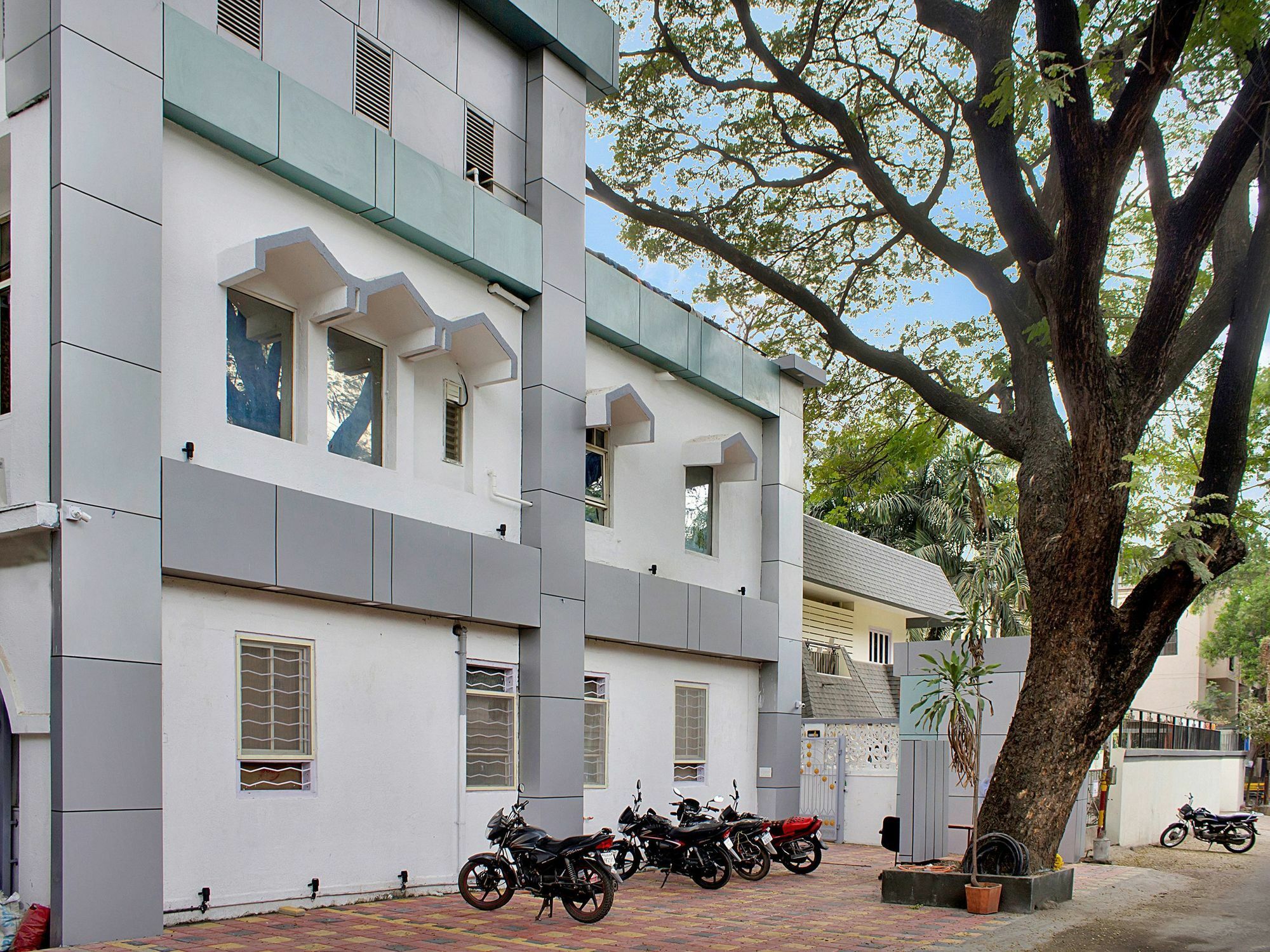 Hotel Collection O Sunshine Near Inox à Pune Extérieur photo